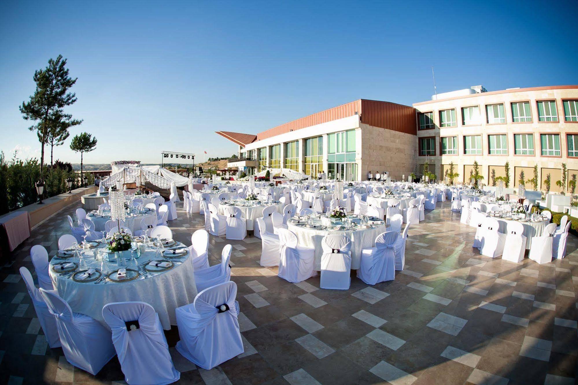 Kronos Hotel Golbasi  Bagian luar foto