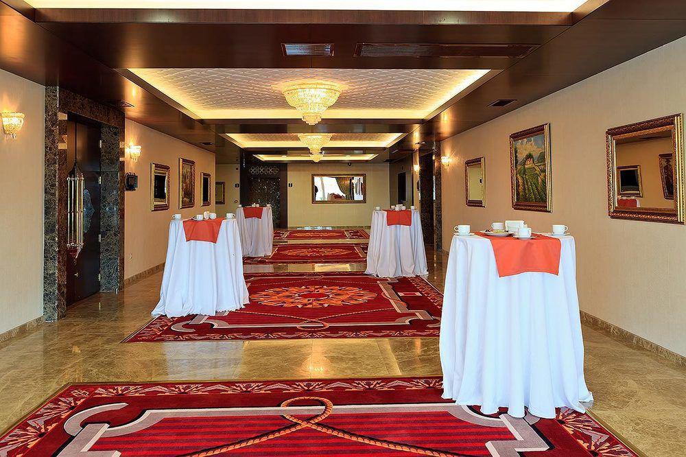 Kronos Hotel Golbasi  Bagian luar foto
