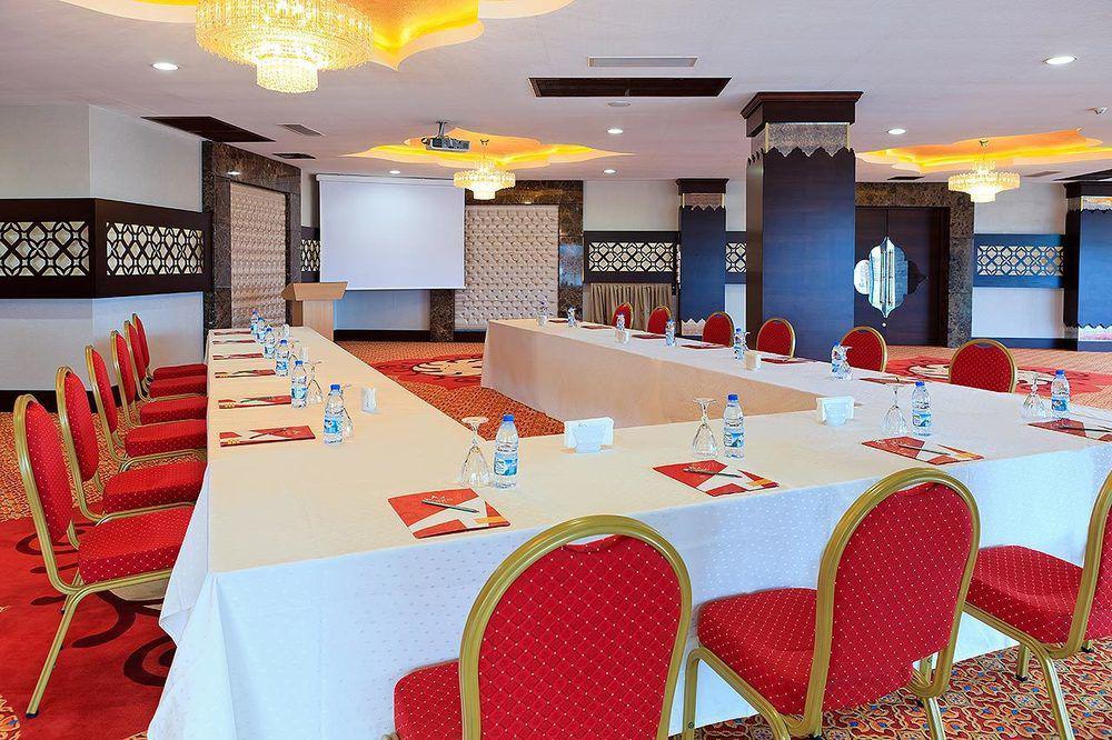 Kronos Hotel Golbasi  Bagian luar foto