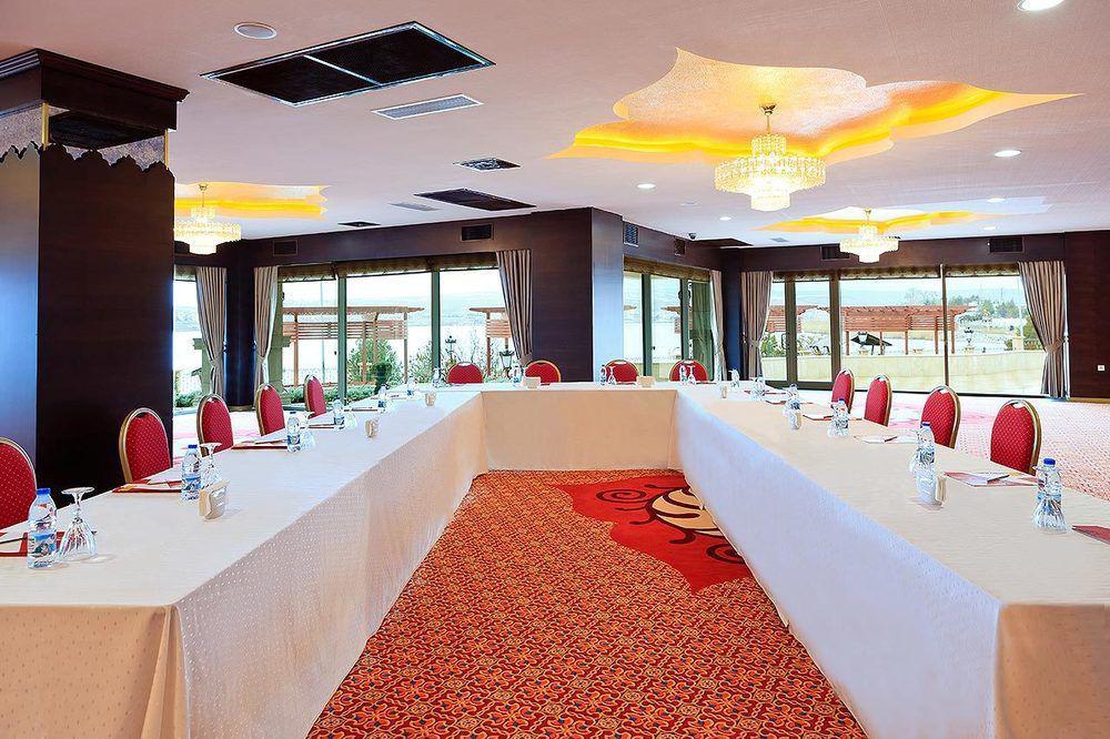 Kronos Hotel Golbasi  Bagian luar foto