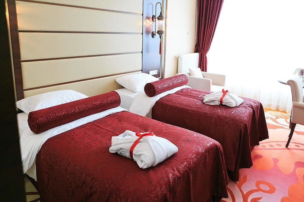 Kronos Hotel Golbasi  Bagian luar foto